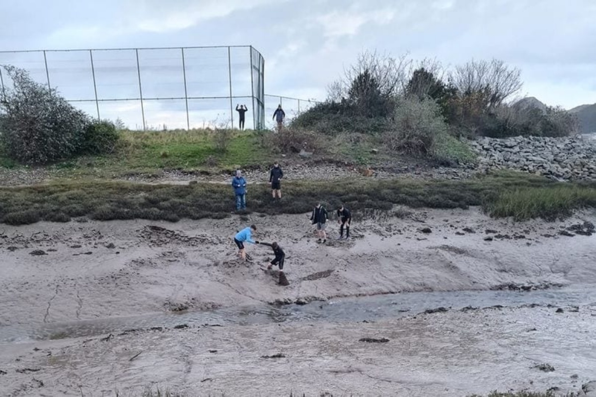 La brutta avventura del cagnolino Charlea