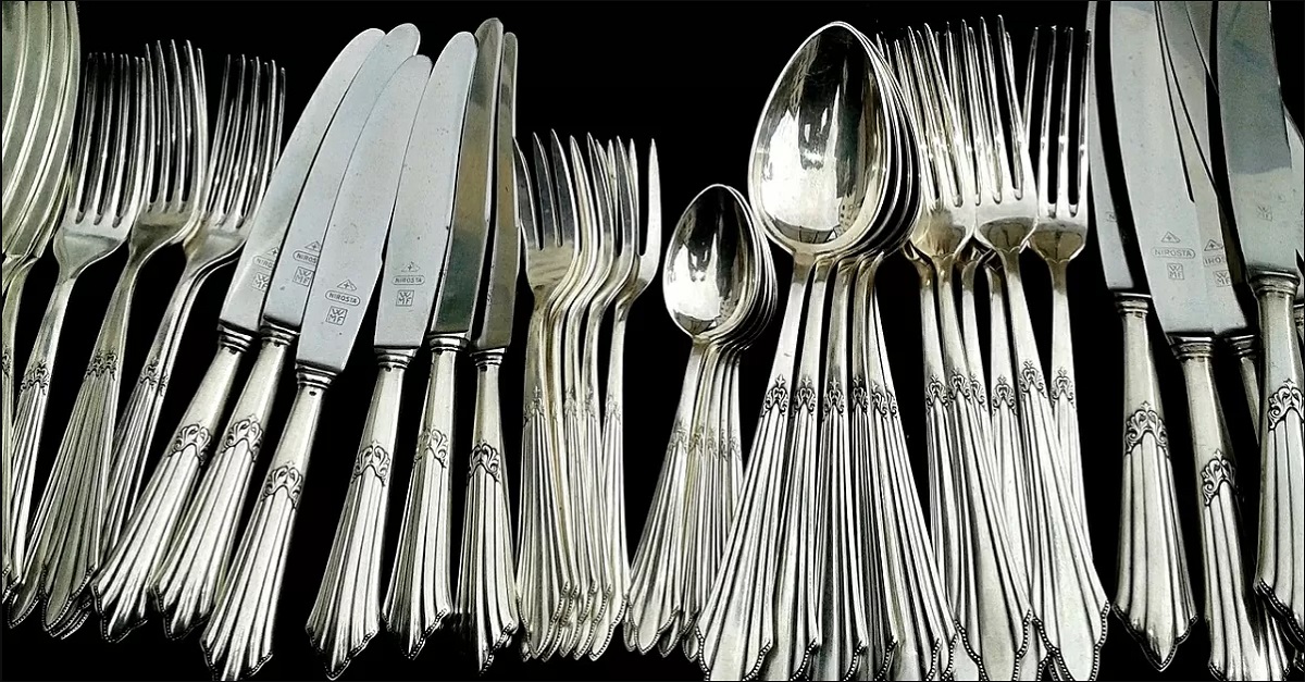 Come pulire l’argento senza annerirlo: trucchi e prodotti naturali da utilizzare