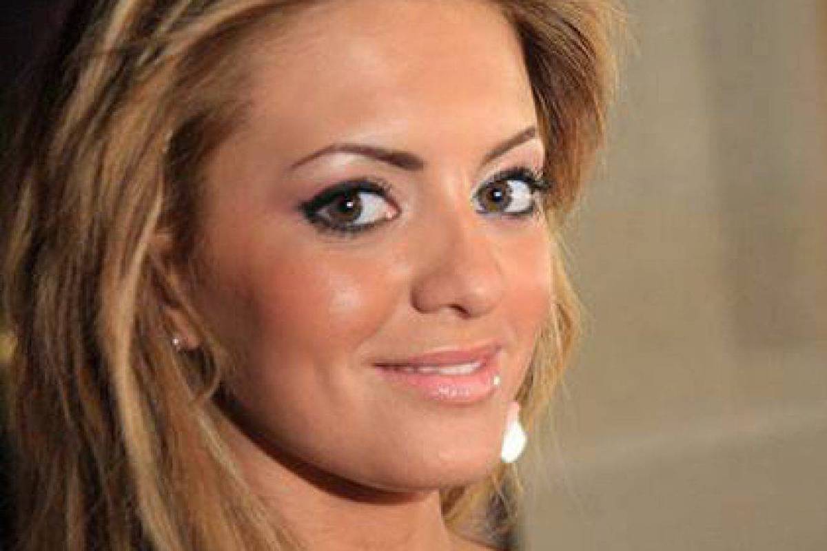 Elena Morali: la sua storia che nessuno conosce