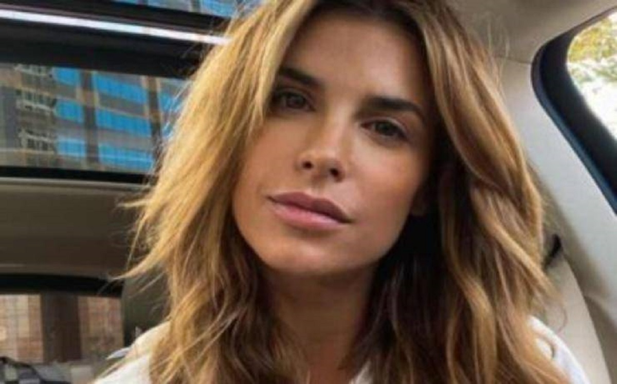 Elisabetta Canalis: il triste annuncio in tv in collegamento con Silvia Toffanin: “ho dovuto farlo”