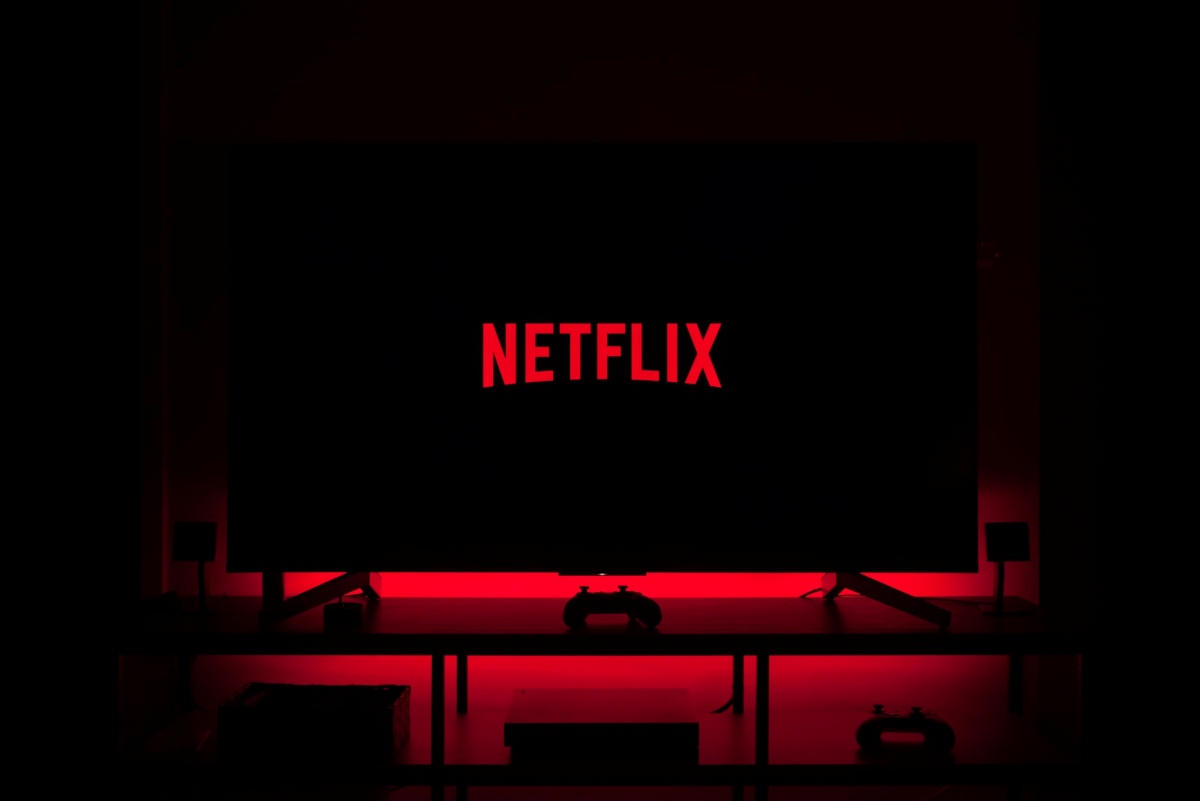 Netflix ha eliminato dal catalogo tutti i film in cui compare l’attore. Scoprite chi è, il perché è successo e diteci se, secondo voi, è la decisione giusta