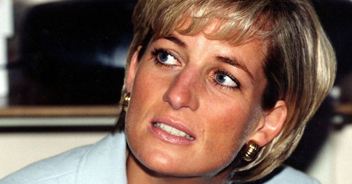 Lady Diana, quali sono i look iconici ricreati per Emma Corrin in The Crown