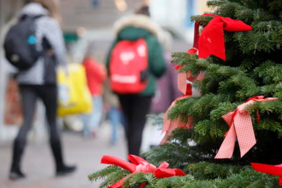 Nel periodo di Natale i ragazzi vanno a scuola