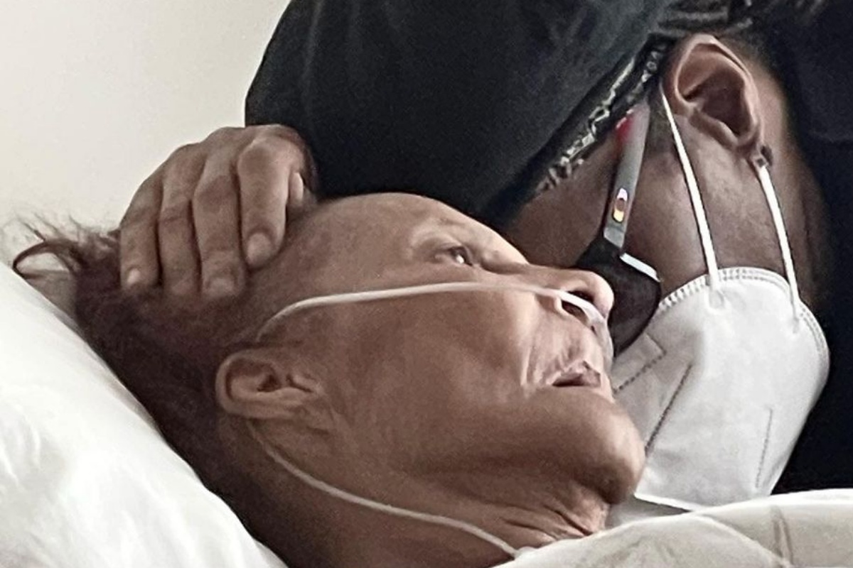 Grave lutto per il noto musicista: l’ultimo commovente addio alla sua amata mamma