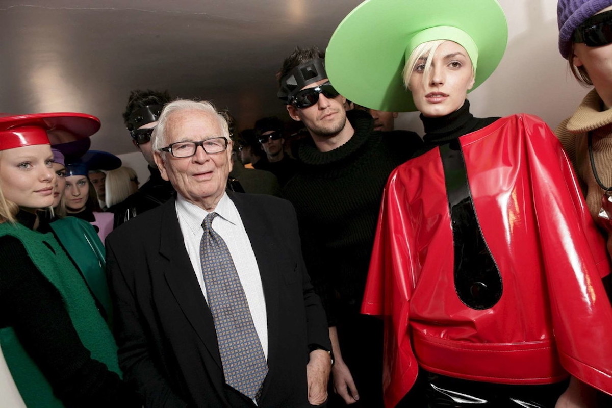 Pierre Cardin con le modelle