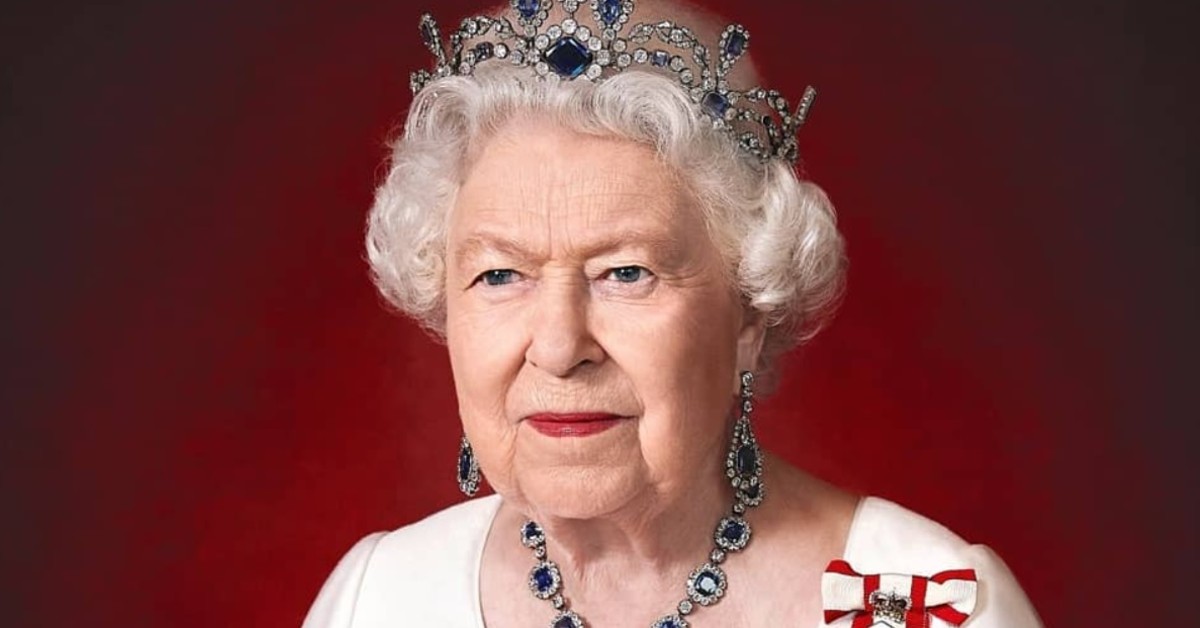 Regina Elisabetta, c’è una regola che tutte le royal women devono seguire: anche Meghan