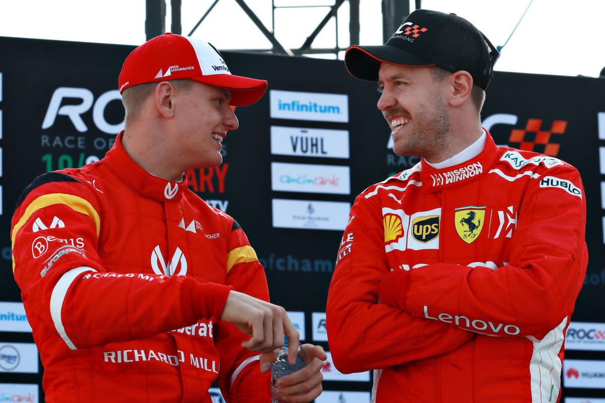 Schumi Jr. e Vettel scherzano