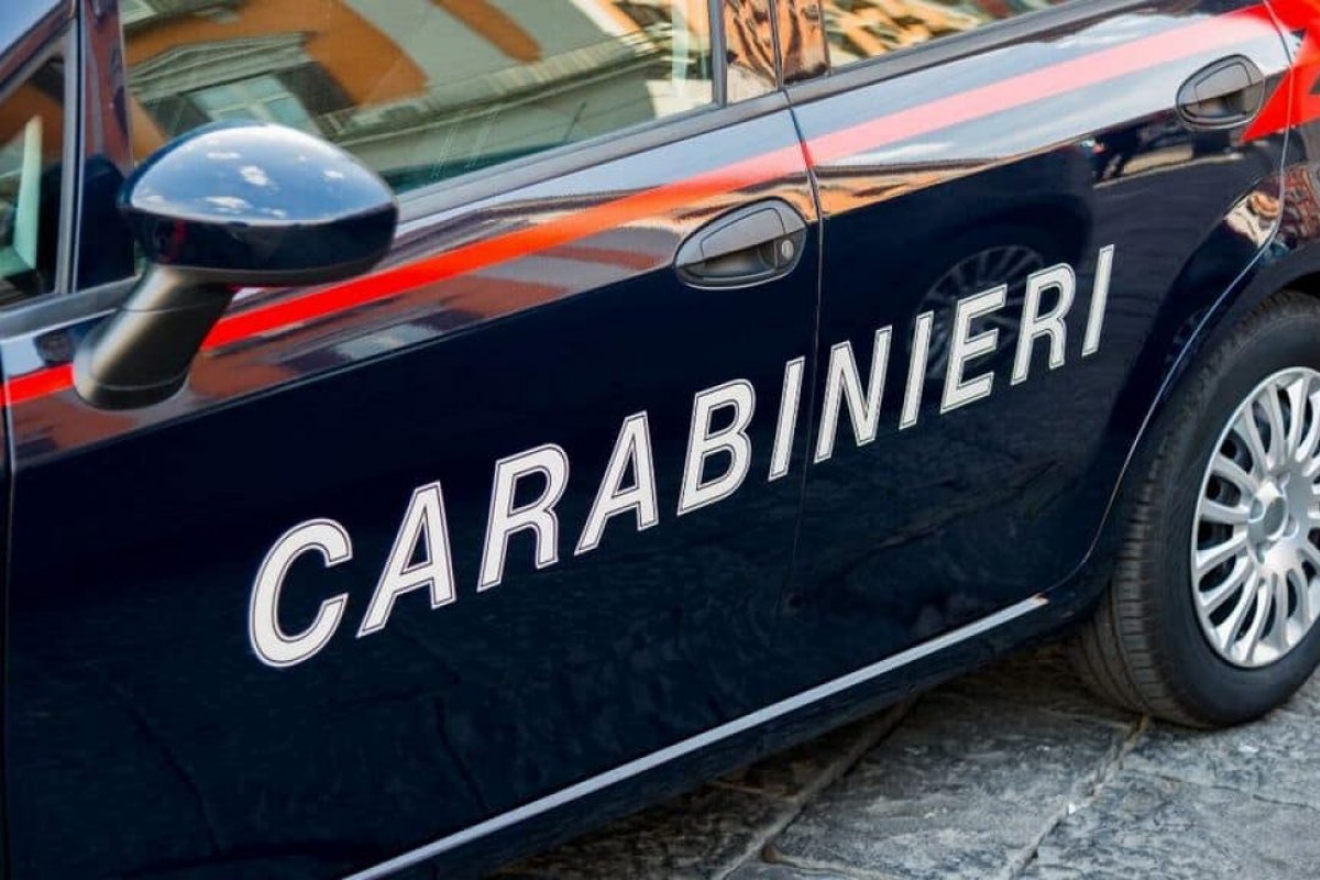 Goito, bambino precipitato dalla finestra della scuola: le condizioni e le indagini dei Carabinieri