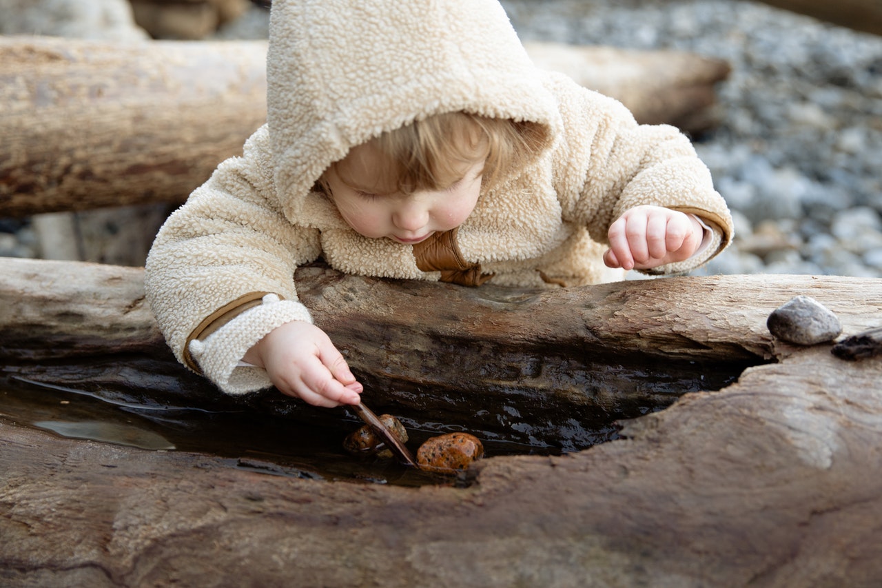 Educare i bimbi a rispettare l’ambiente: 10 modi per farlo