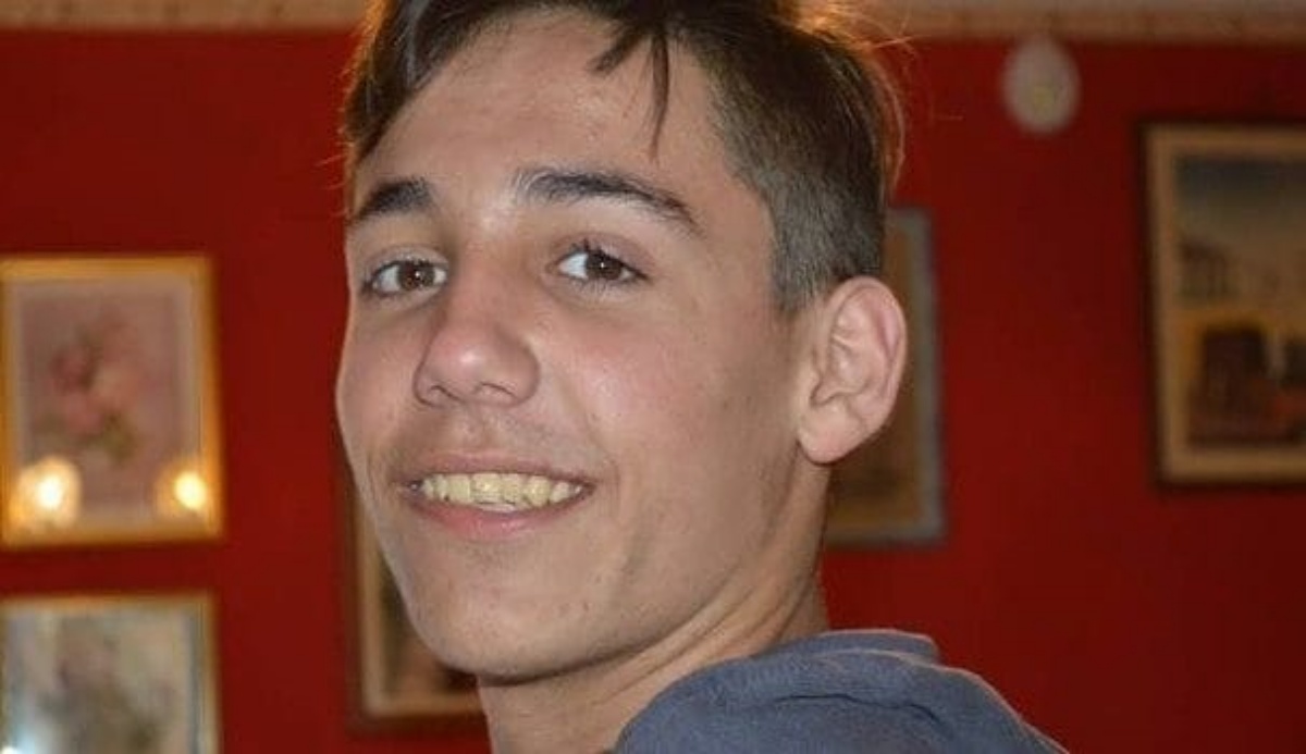 Michele si toglie la vita a 17 anni. Una lettera avrebbe potuto salvarlo