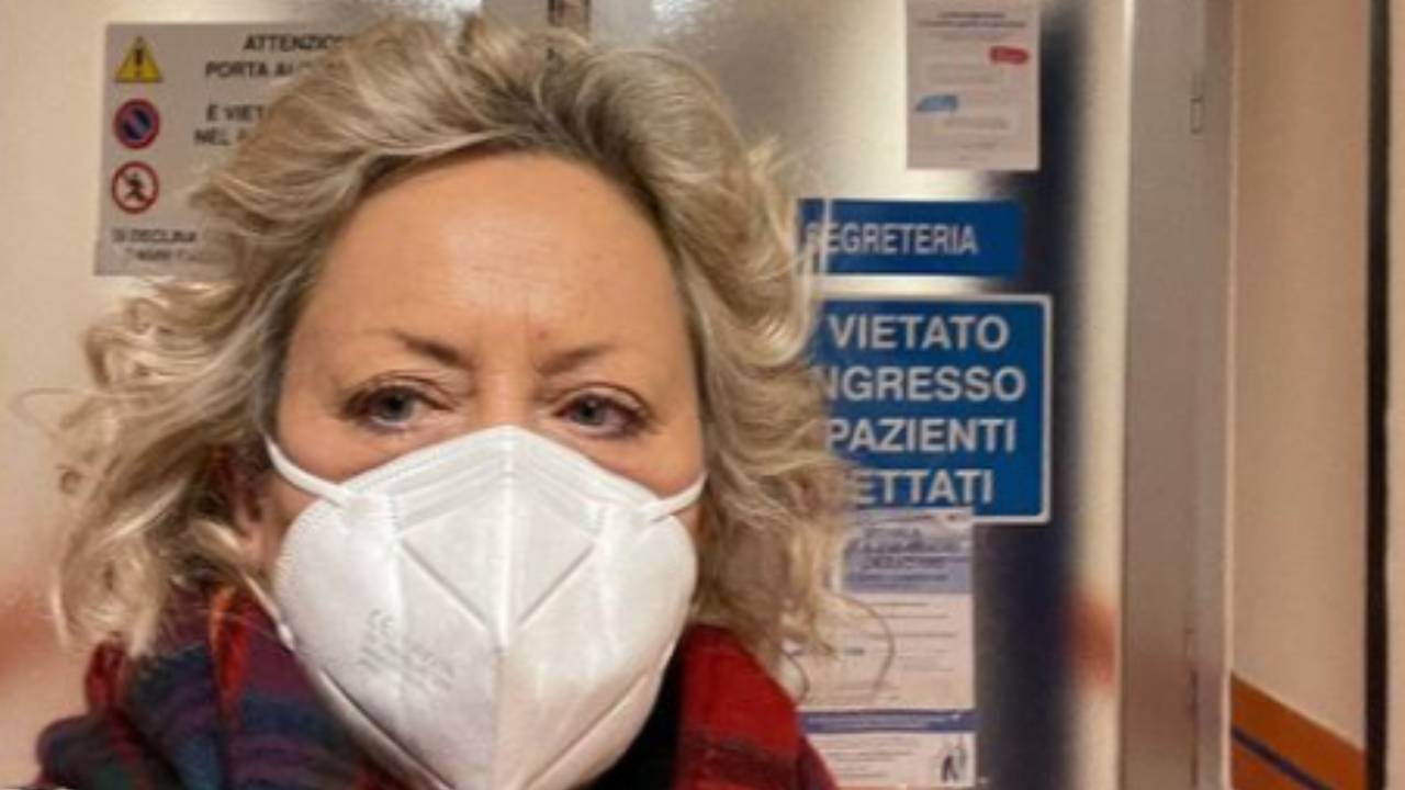 Carolyn Smith dopo la visita di controllo del tumore: “Buone e cattive notizie..”