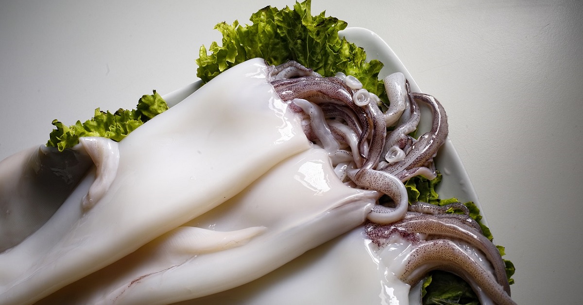 Come pulire i calamari e prepararli alla cottura: i trucchi e i consigli