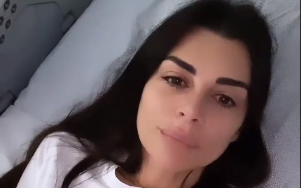 La sorella gemella della influencer in ospedale: “Supererò anche questa”