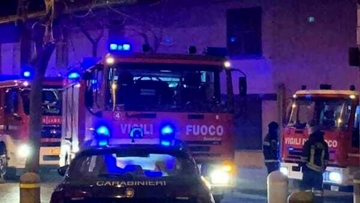 Giallo a Grumo Appula intervento vigili del fuoco