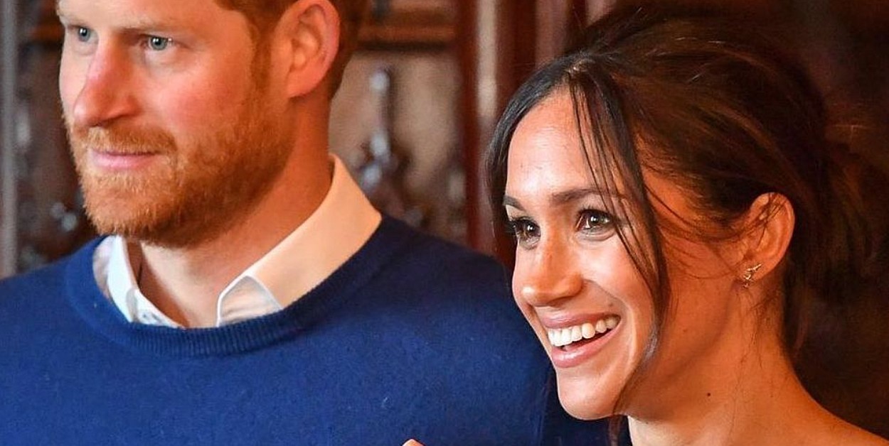 Meghan Markle e Harry, la Regina dovrebbe strappargli i “titoli Reali”: nuovi attacchi contro la coppia