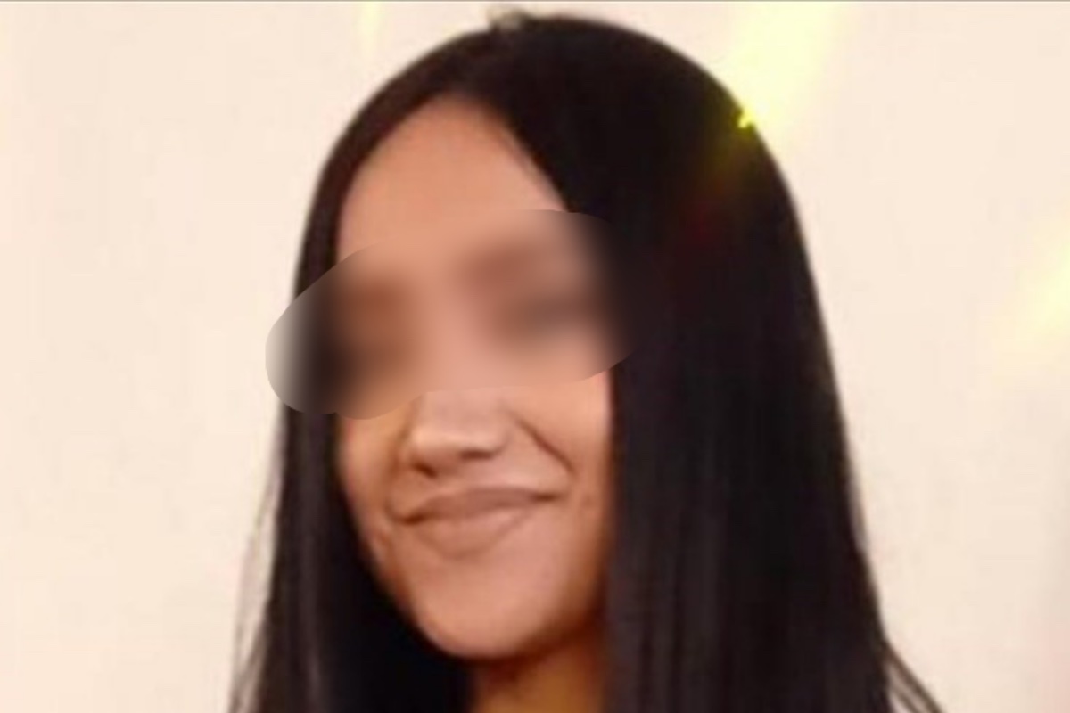 16enne scappa da casa con influencer conosciuta su TikTok, l’appello disperato della madre: “L’ha plagiata”