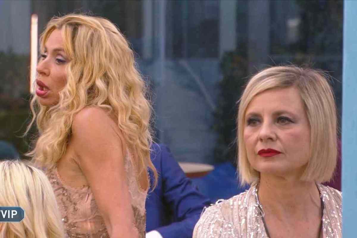 Valeria Marini e Antonella Elia scontro