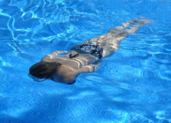 acqua del mare e della piscina