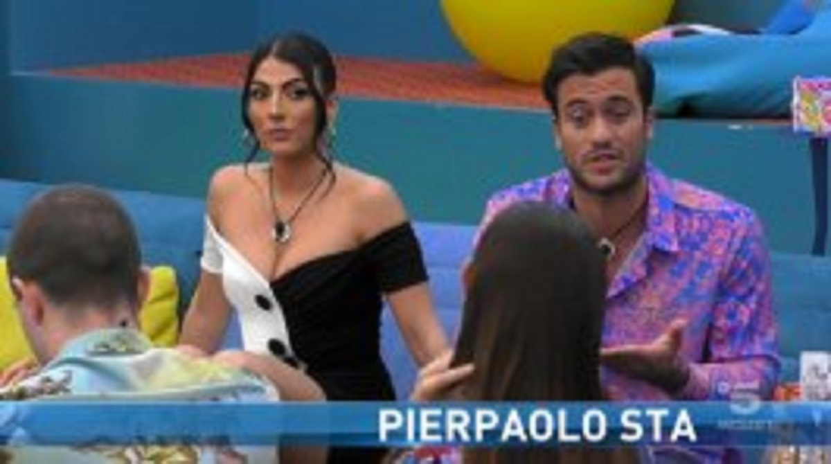 GF Vip, Dayane e Zorzi criticano la coppia Pretelli Salemi