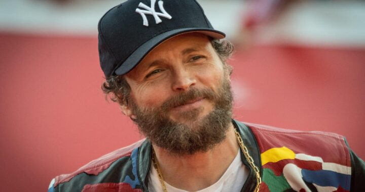 Jovanotti, avete mai visto la sua casa? Mega villa in Toscana, a Cortona non immaginate cosa l'artista colleziona all'interno