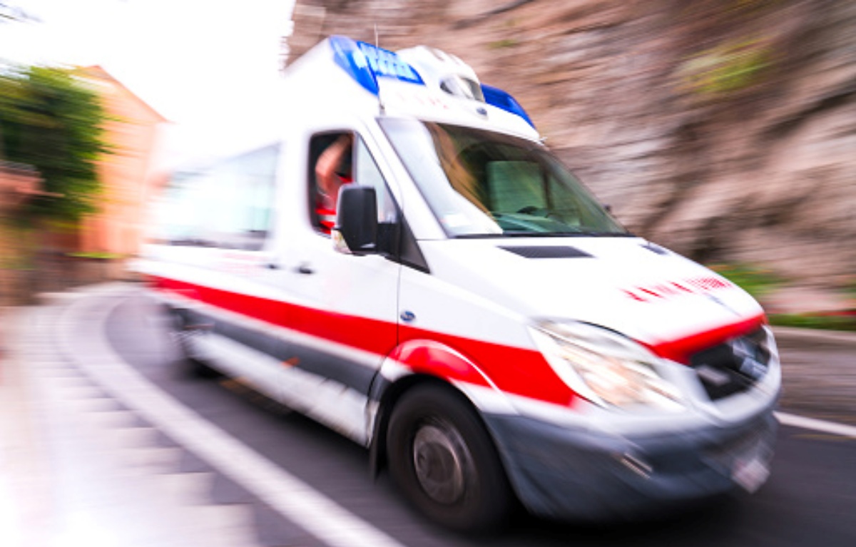 Rozzano, papà di 43 anni cerca di uccidere i suoi figli: “Sono distrutto dall’idea di averlo fatto”