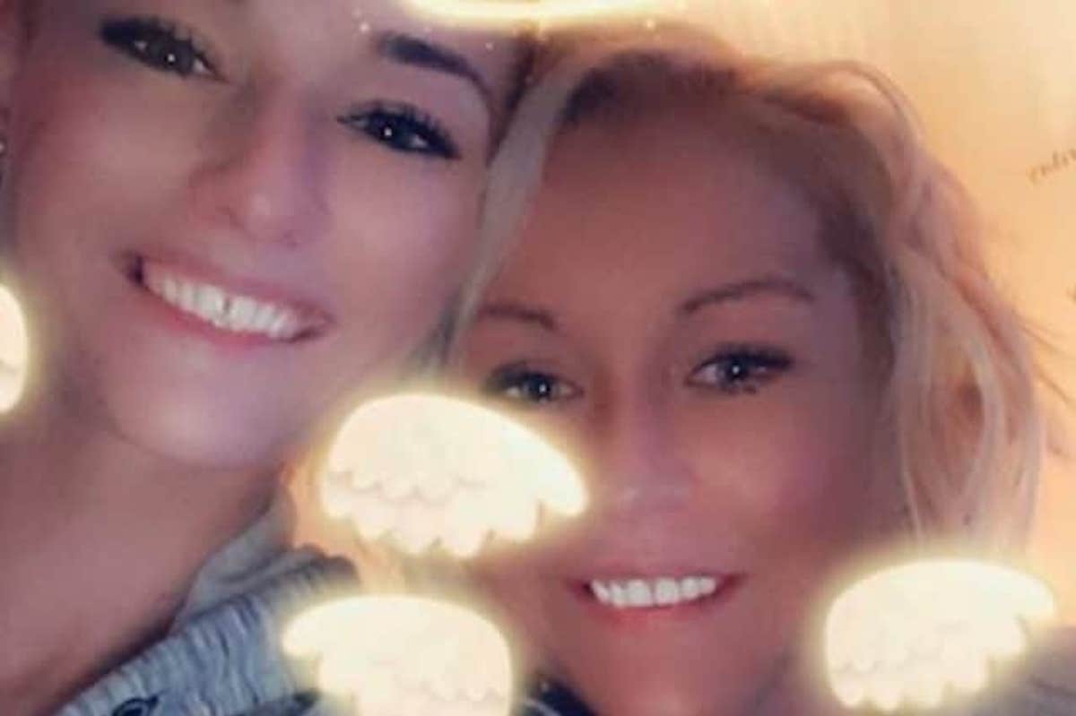 Bloccata in Covid Hotel per la quarantena. Il drammatico addio via telefono alla sorella morente