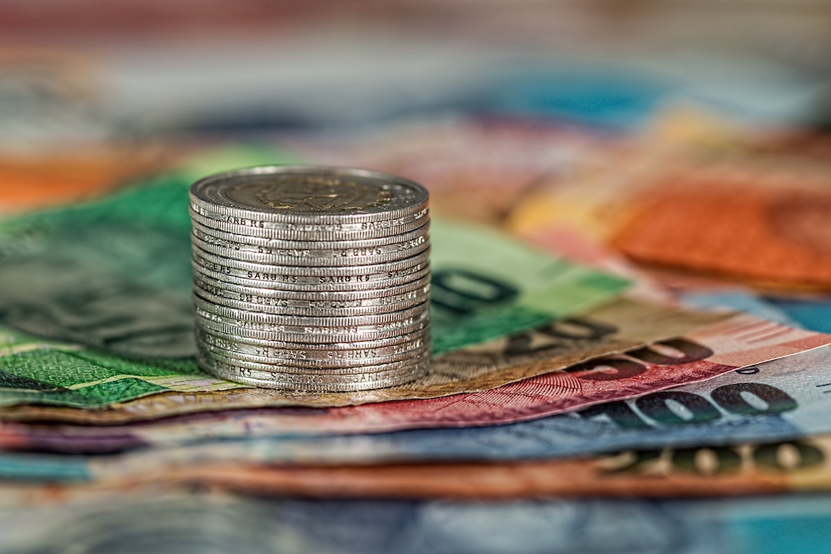 Bonus Iscro fino a 800 euro al mese: a chi spetta, quali sono i requisiti e come richiederlo