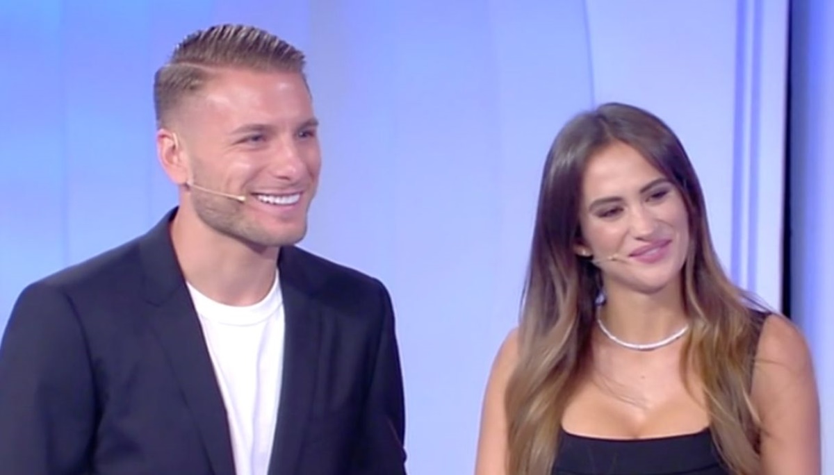 Ciro Immobile e Jessica Melena, avete mai visto la loro casa? Ultra moderna dove predomina il bianco, ma il pezzo forte è la cucina