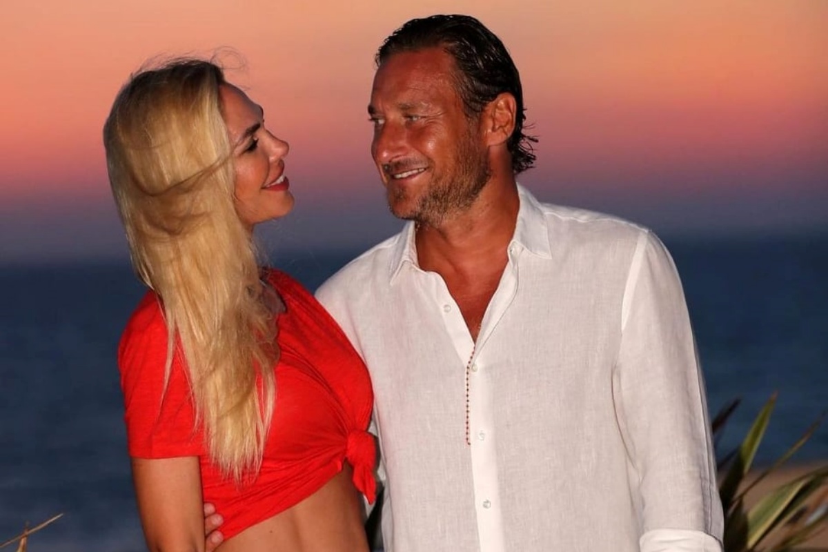 Sapete cosa è successo al primo appuntamento di Francesco Totti e Ilary? “Ho pensato mo l’ammazzo. Partiamo malissimo”