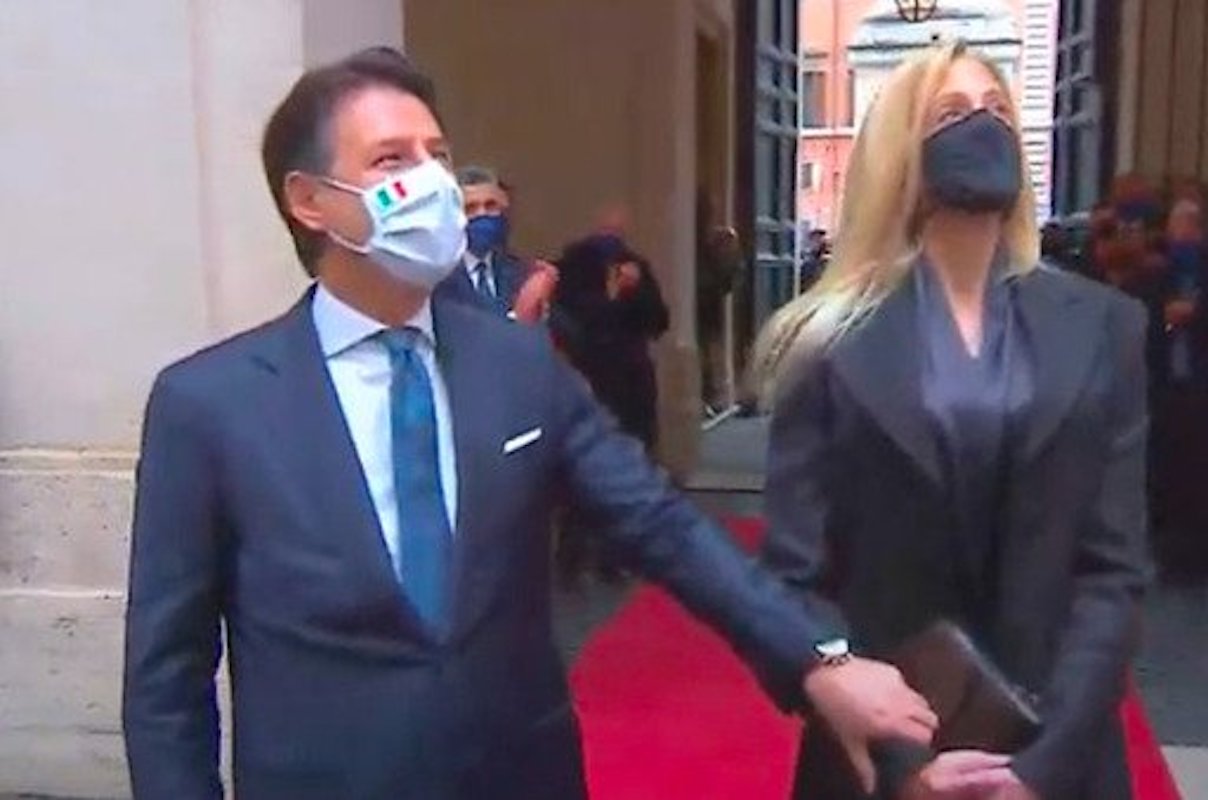 Giuseppe Conte se ne va Palazzo Chigi