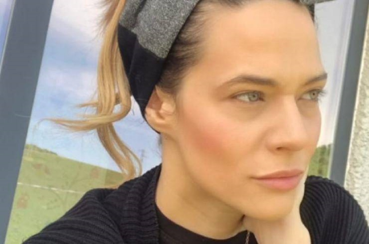 Lutto per Laura Chiatti, sui social il post di addio &quot;Hai portato via