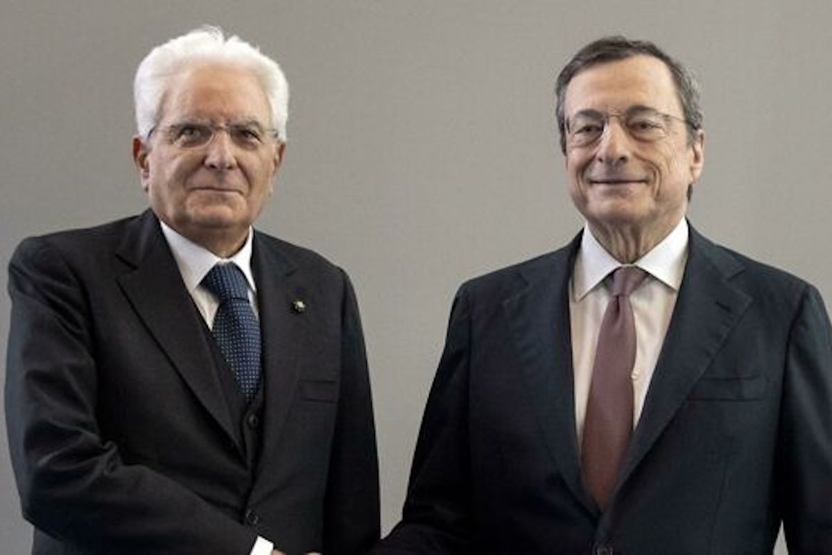 Mario Draghi ha ricevuto l’incarico di formare un nuovo governo: la sua decisione, a sorpresa, poco fa