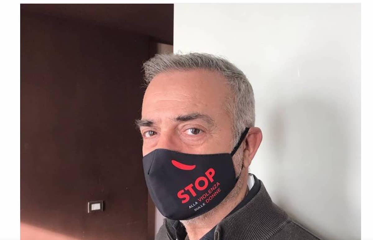 Lo straziante sfogo dell’attore romano: “Mio figlio ricoverato in ospedale per polmonite da Covid dopo un assembramento”
