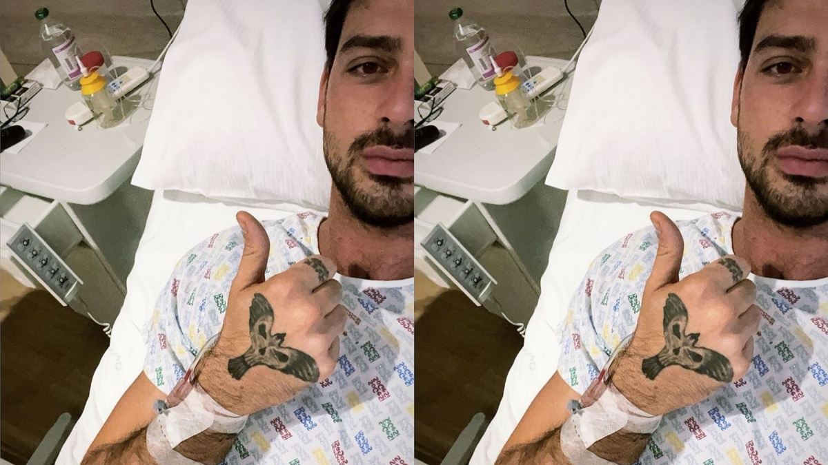 L’attore pubblica una foto in ospedale, scatenando la preoccupazione dei fan. Poco dopo spiega cos’è successo