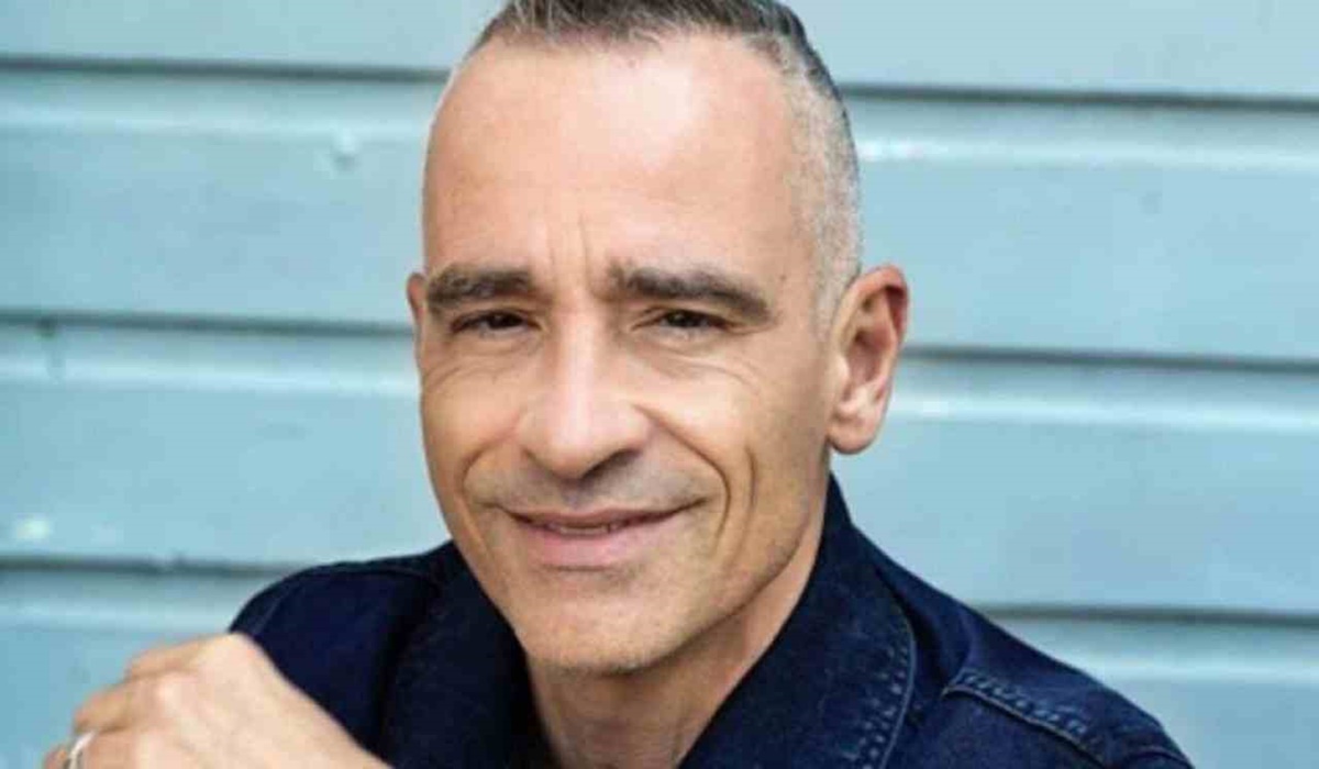 Eros Ramazzotti, avete mai visto la sua casa? Moderna e semplice ma ciò che cattura l’attenzione è quel particolare nel bagno