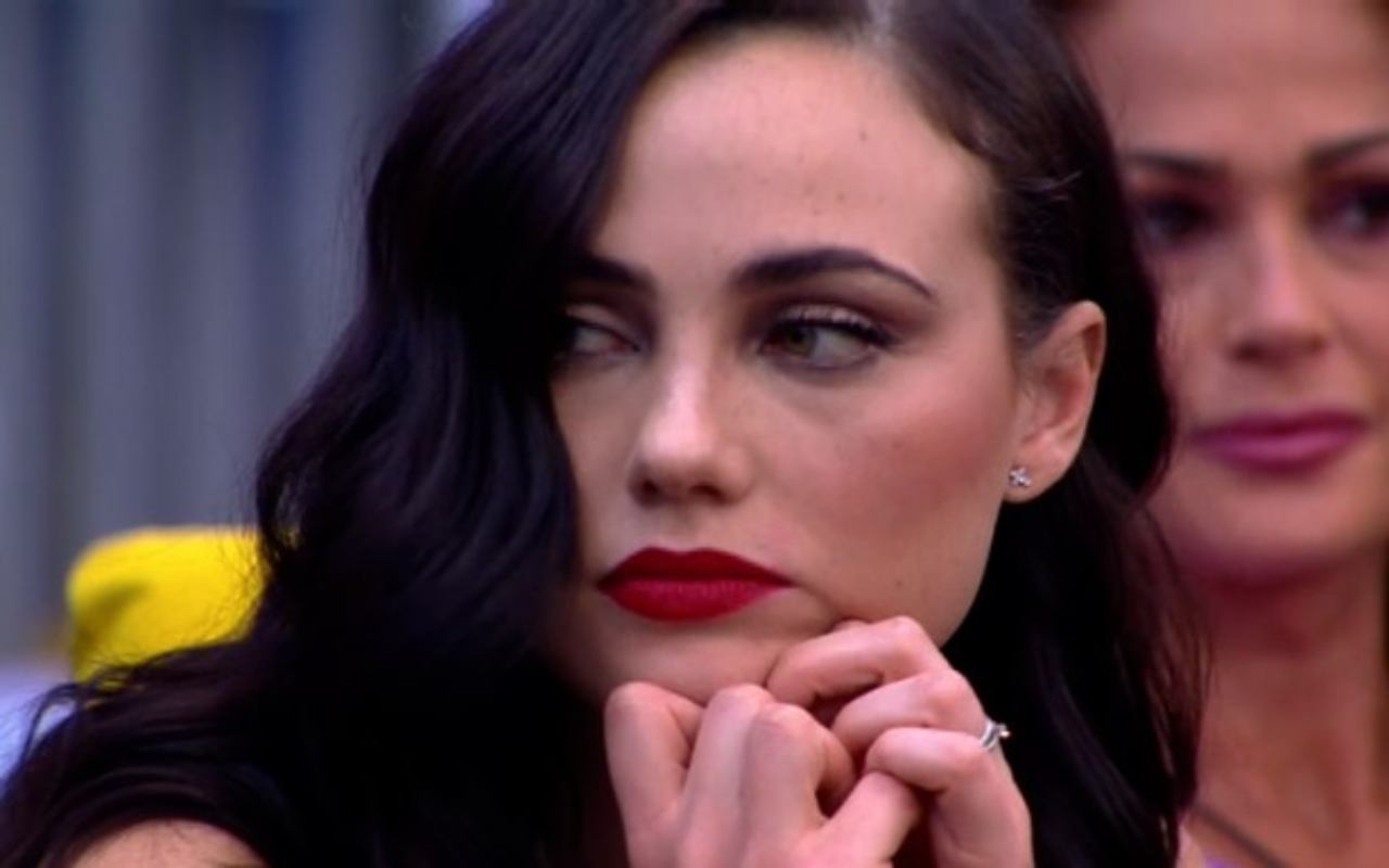 GF Vip, Rosalinda attacca Dayane e rivela un retroscena: “Voleva farmi fidanzare con suo fratello”