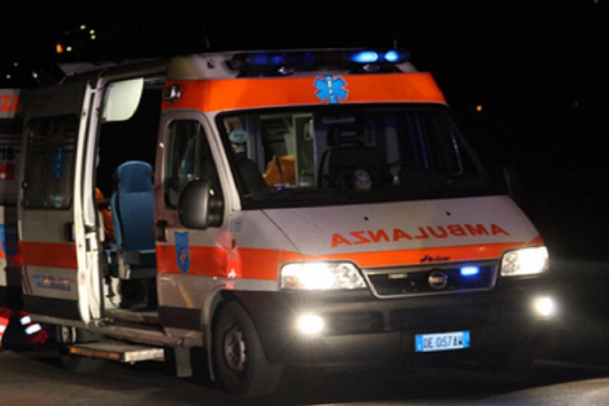 Incidente a Campolungo, mamma e bimbo di 7 anni in gravi condizioni: si cerca il pirata della strada