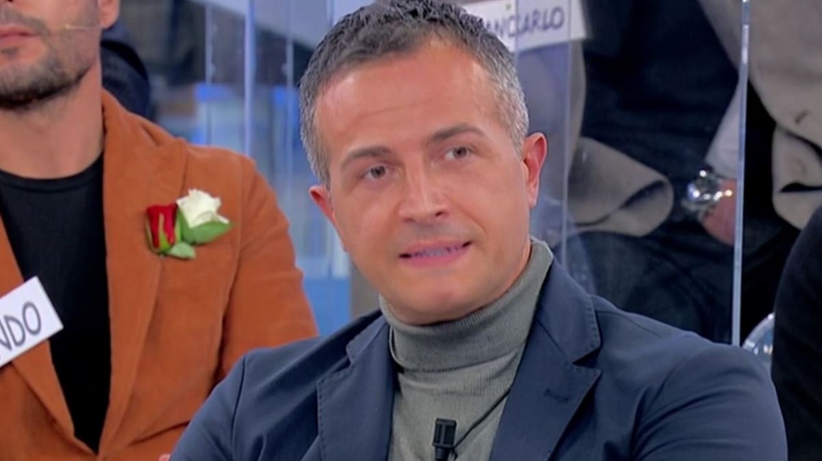 UeD: Riccardo Guarnieri esplode di gelosia lascia lo studio