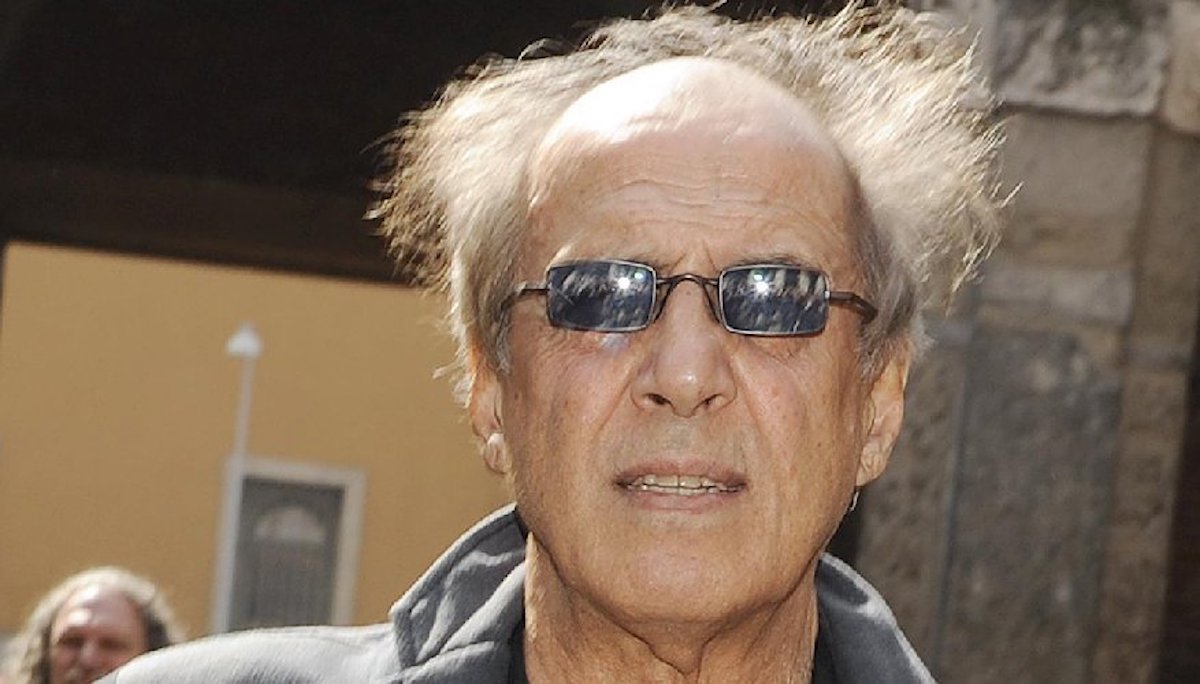 Adriano Celentano Rewrites To Fabrizio Corona Your Hunger Strike Is Out Of Fashion Ruetir Ruetir