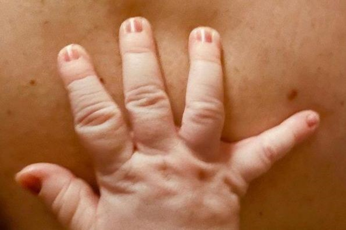 La conduttrice ha tenuto la gravidanza nascosta per 9 mesi e adesso, dopo una settimana, ha svelato di essere diventata mamma e il nome del suo bambino