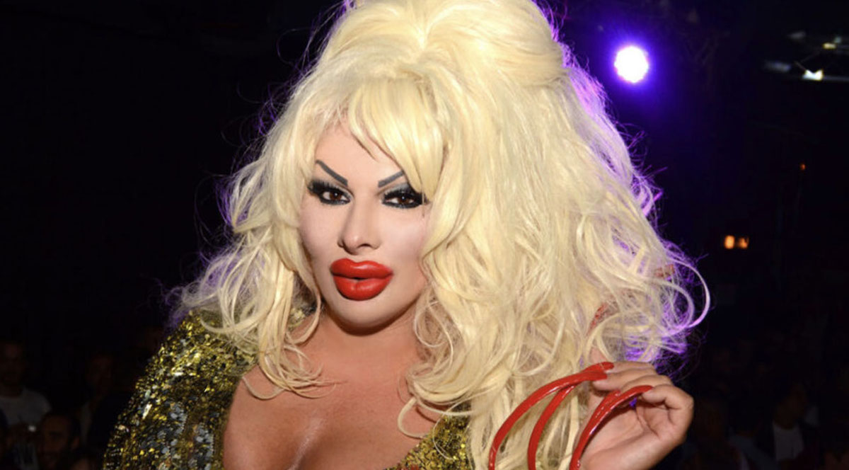 Peggiorano le condizioni della showgirl con il Covid:
