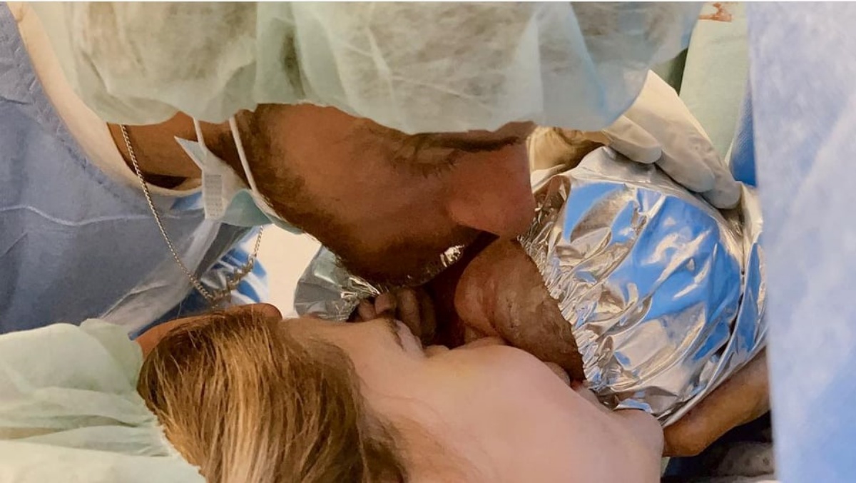 “Sei arrivata tu vita mia!”: l’annuncio della nascita arrivato direttamente dai profili social della giovane coppia