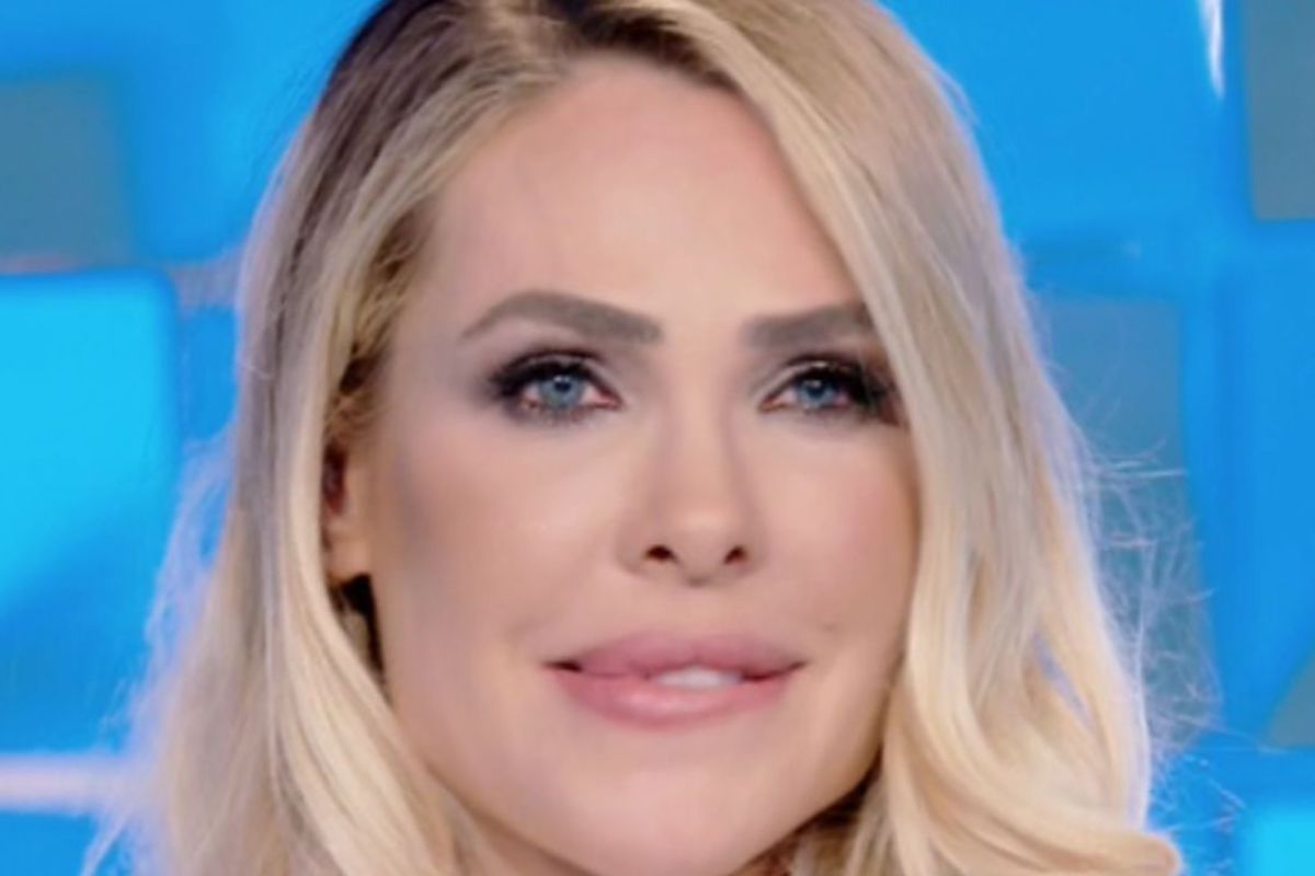 Ilary Blasi in lacrime: “Crudele morire così”