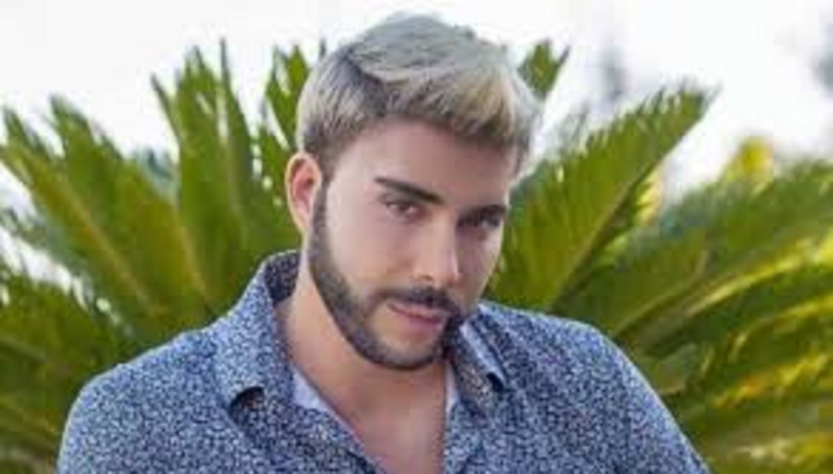 Isola dei Famosi, la gaffe esilarante di Giacomo Urtis su uno dei naufraghi