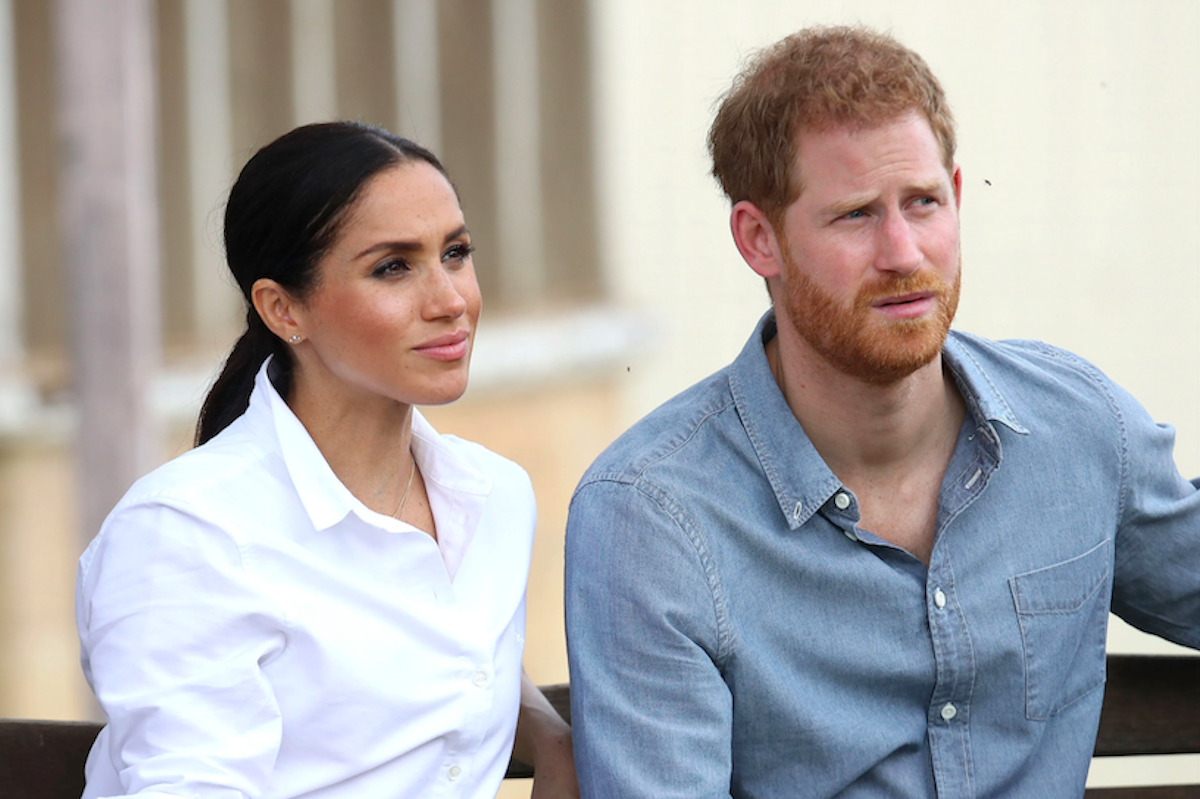 Meghan e Harry deludono la famiglia reale lasciando Archie in Canada