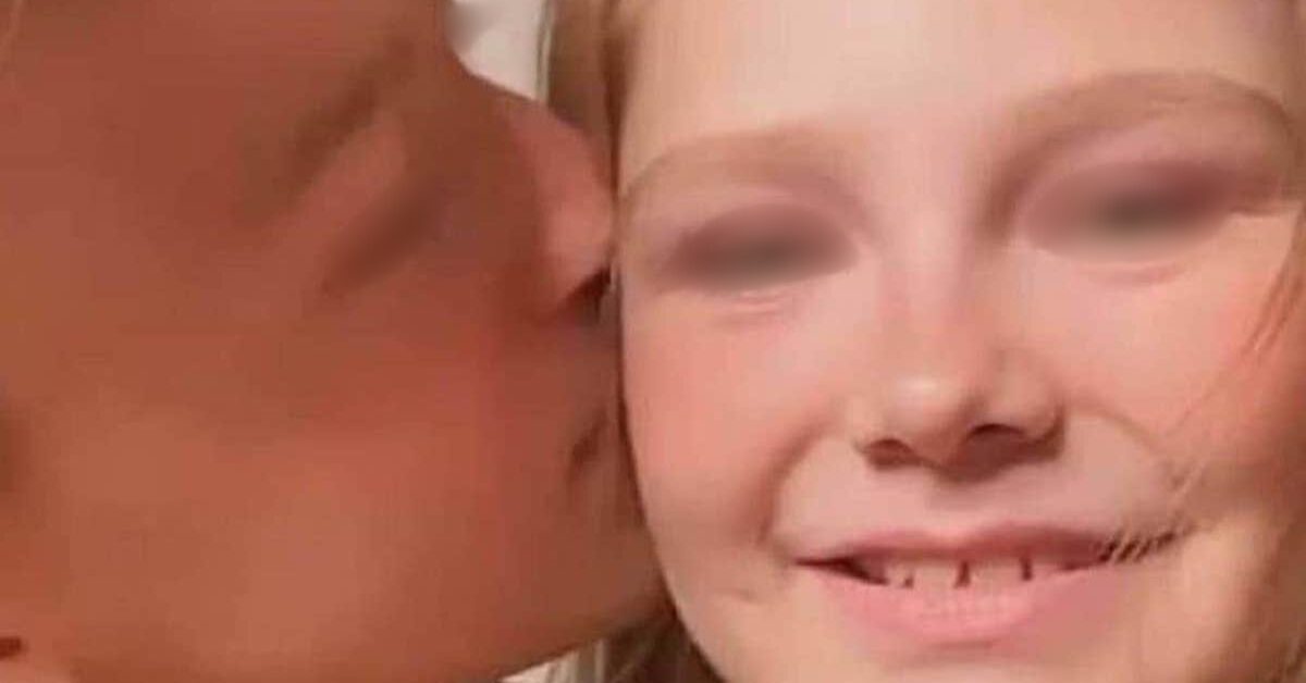 8 Year Old Baby Model Goes To Live With 13 Year Old Influencers The Network That Targets The Parents Of The Boys Rises Ruetir