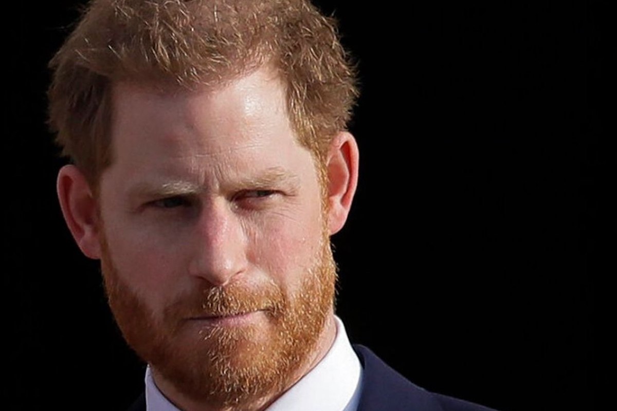 Il principe Harry dovrà rientrare a Londra con urgenza, i sudditi preoccupati: cosa sta succedendo