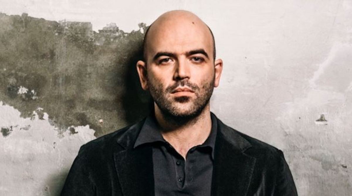 Roberto Saviano in ospedale: dovrà subire un intervento