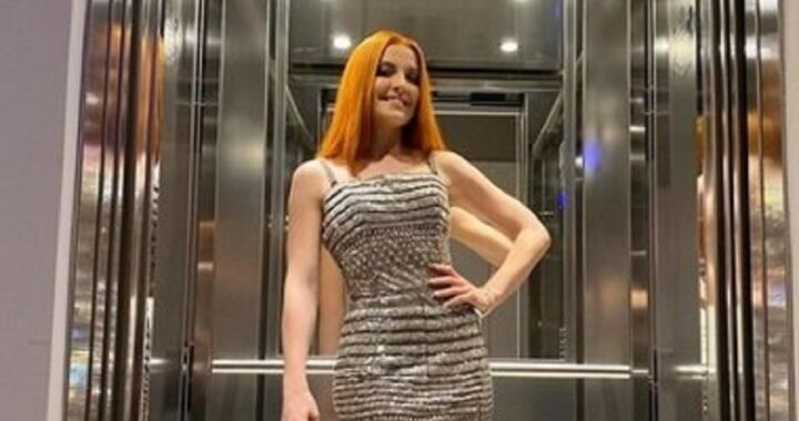 Sanremo 2021, Noemi divina sul palco dell'Ariston: il significato nascosto del vestito scelto dalla cantante