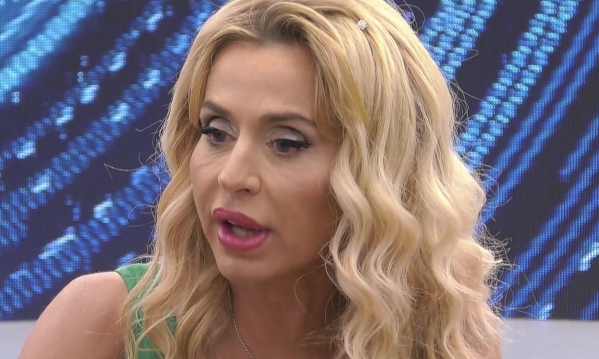 nota showgirl